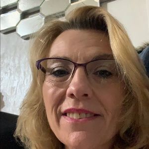 Meet your Posher, Janelle